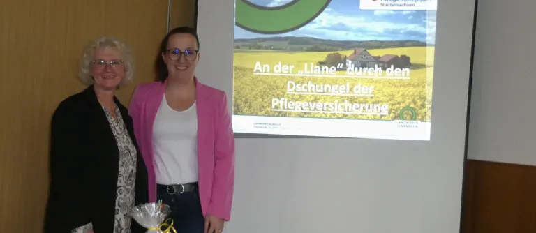 Frau Kampmann (Vorstand Landfrauen Wittlager Altkreis) und Frau Warnecke 